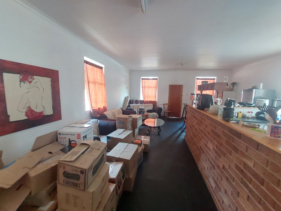 To Let 3 Bedroom Property for Rent in Kannoniers Park North West